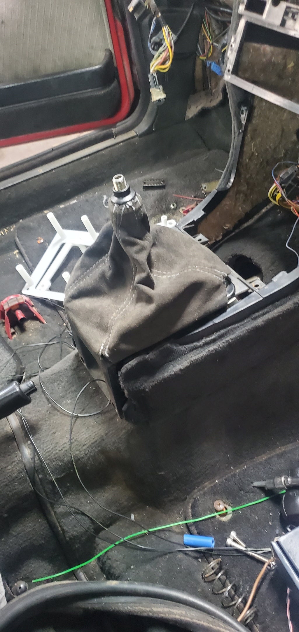 Audi B2 01e 6-speed Shifter Conversion Bracket